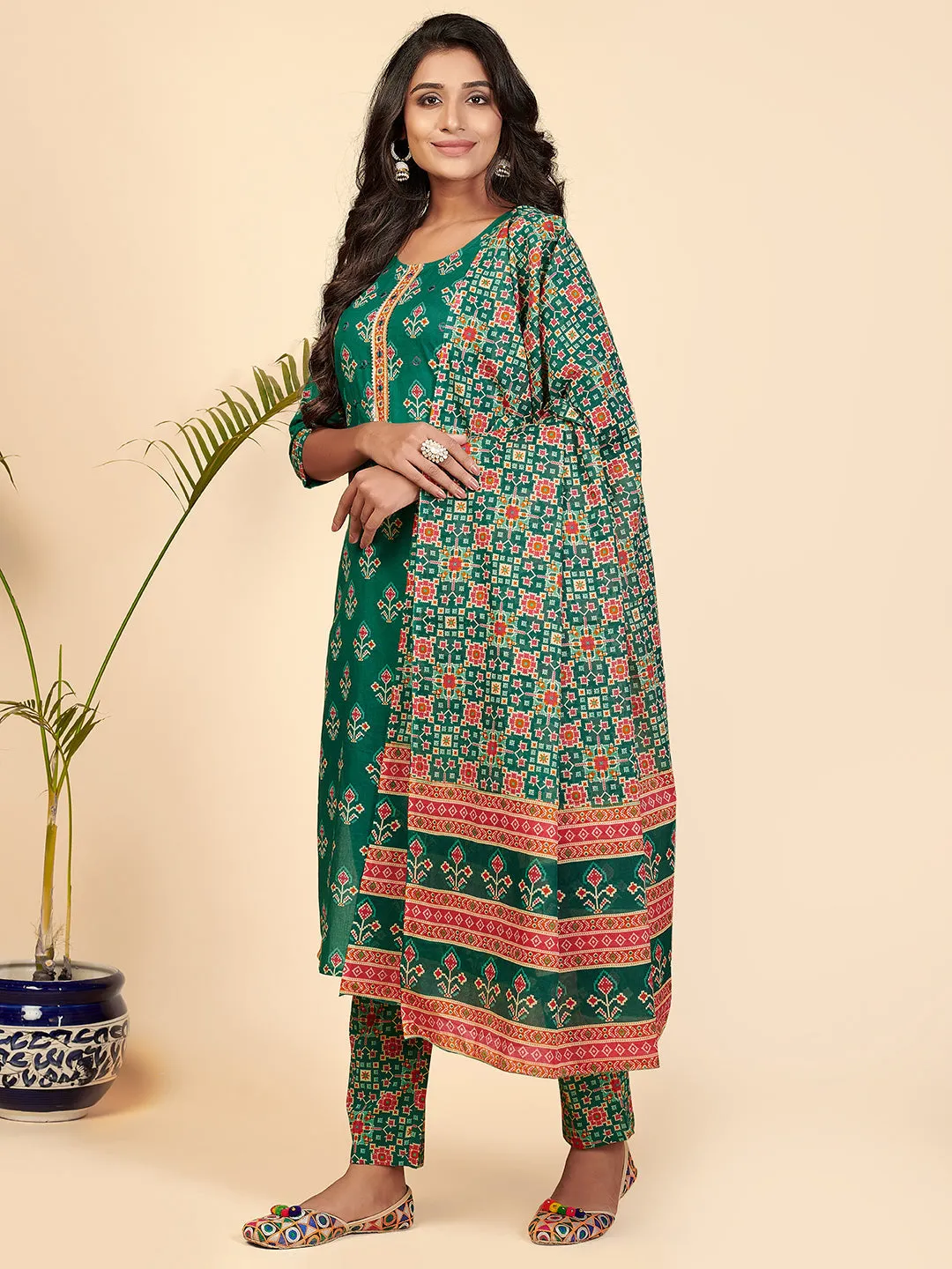 Women'S Patola Print & Mirror Work Straight Cotton Green Stitched Kurta Pant With Dupatta