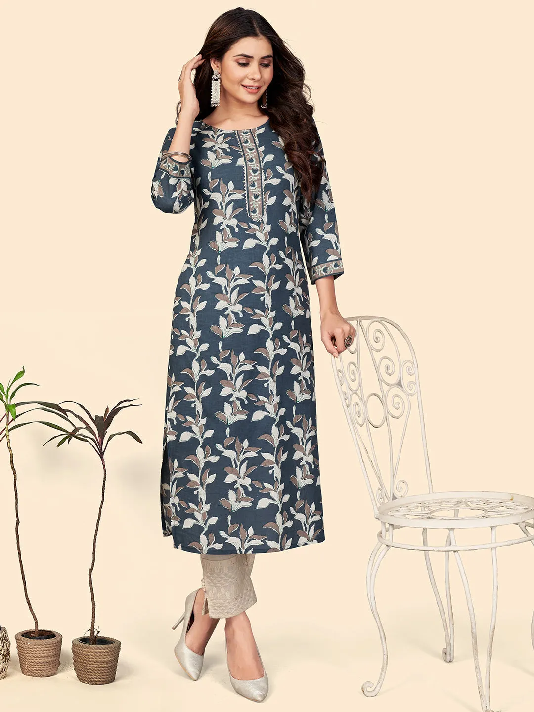 Women'S Print & Gota Patti Straight Cotton Dark Grey Stitched Kurta