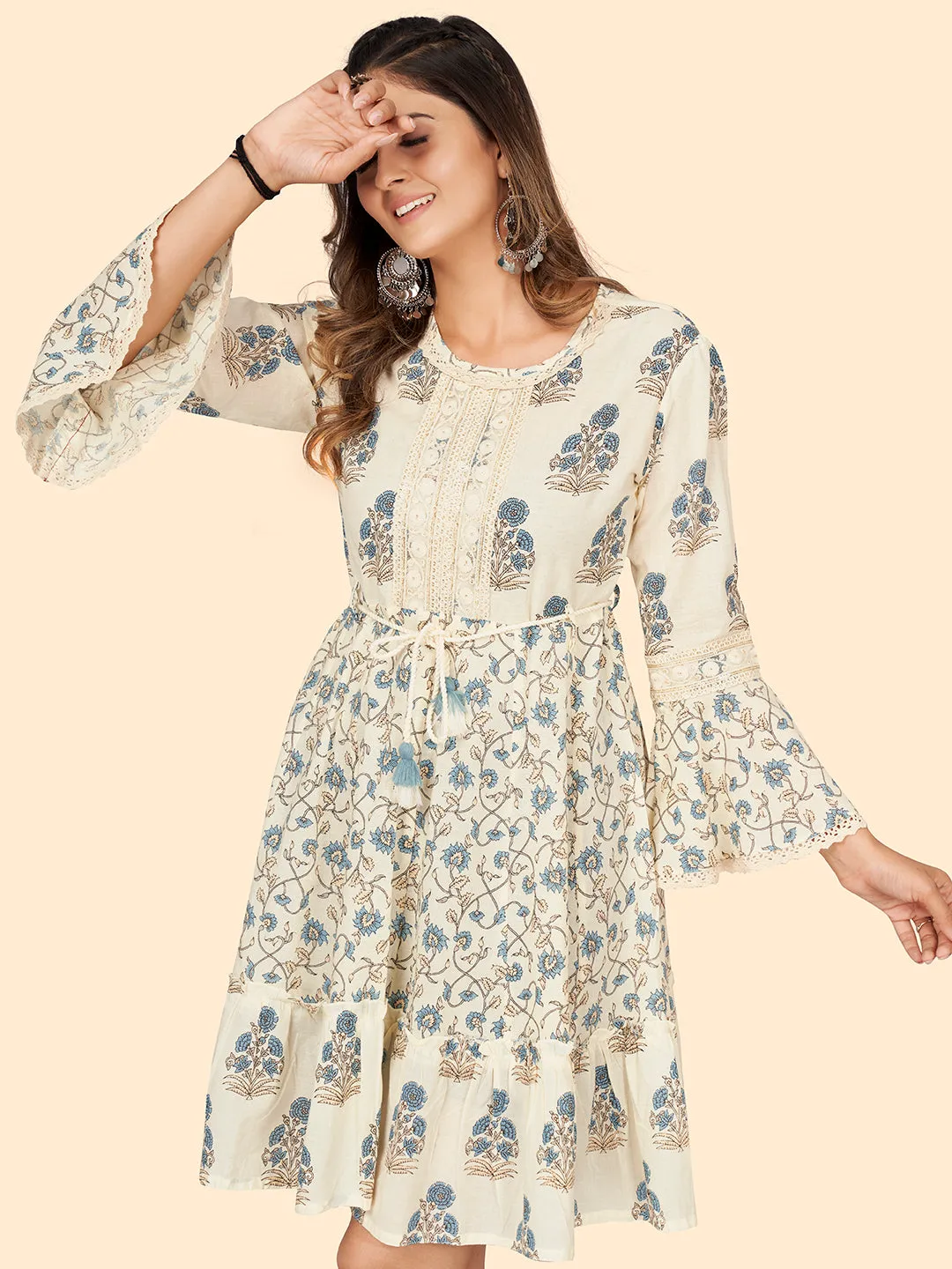 Women'S Print & Lace Work Flared Cotton White Stitched Dress