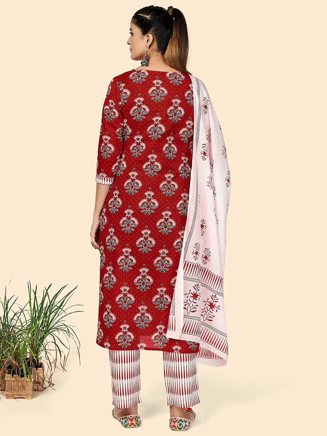 Women'S Printed & Embroidered Straight Cotton Red Stitched Kurta Pant With Dupatta